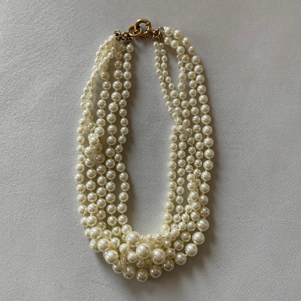 J crew pearl necklace